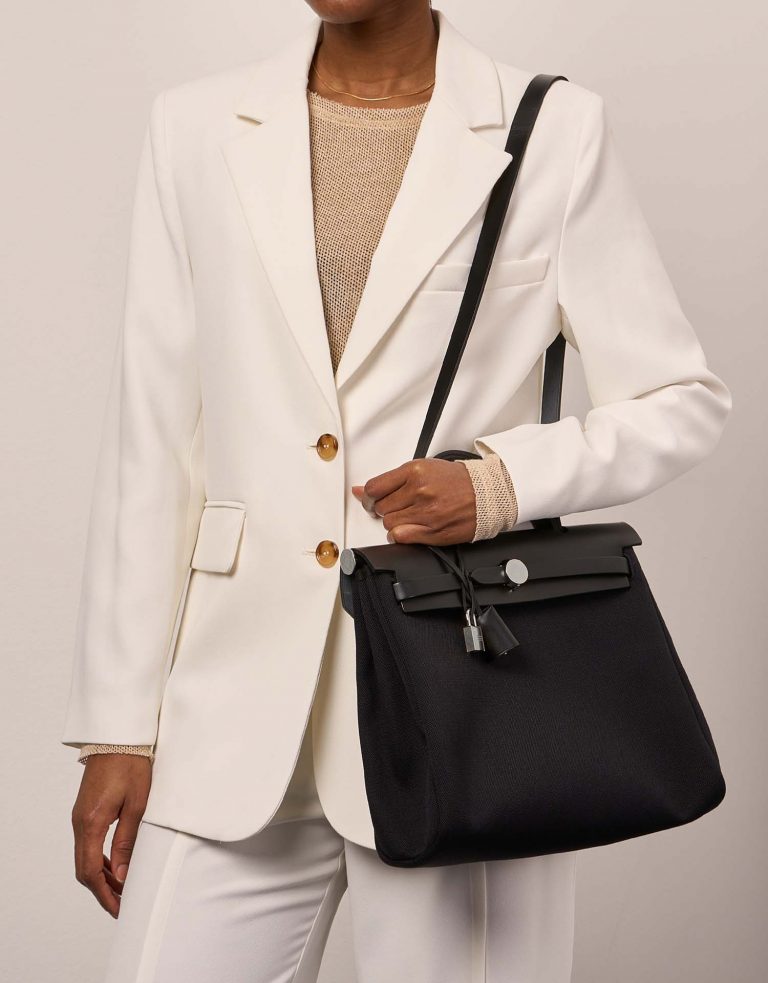 Hermès Herbag 31 Black 1M | Sell your designer bag on Saclab.com