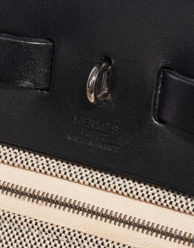 Hermès Herbag 31 Noir-Ecru Logo | Vendez votre sac de créateur sur Saclab.com