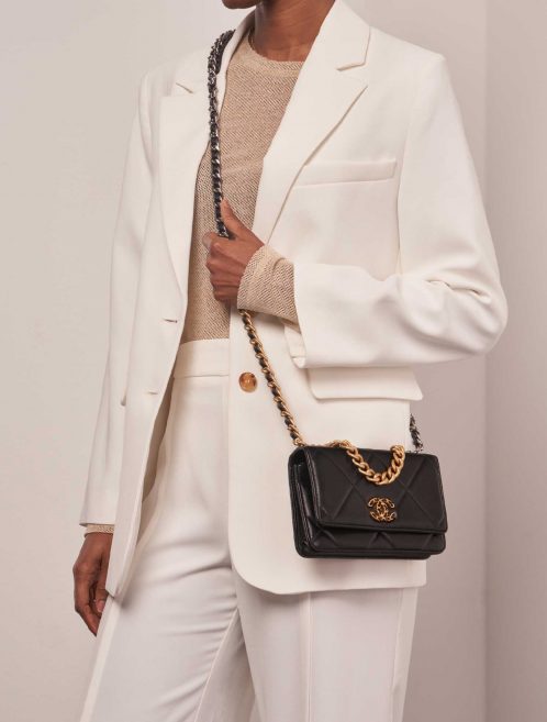 Chanel 19 WOC Black 1M | Sell your designer bag on Saclab.com