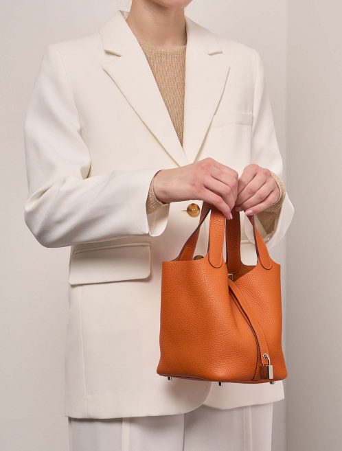 Hermès Picotin 18 Orange Tailles Porté | Vendez votre sac de créateur sur Saclab.com