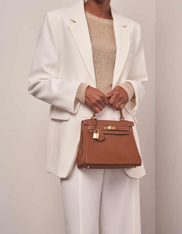 Hermès Kelly 25 Fauve 1M | Sell your designer bag on Saclab.com