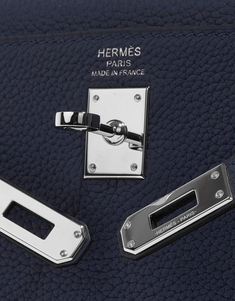 Hermès Kelly 25 BlueSaphire Logo  | Sell your designer bag on Saclab.com