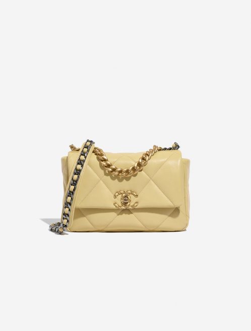 Chanel 19 FlapBag PastelYellow Front | Verkaufen Sie Ihre Designer-Tasche auf Saclab.com