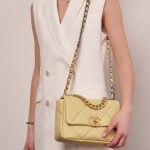 Chanel 19 FlapBag PastelYellow Sizes Worn | Sell your designer bag on Saclab.com