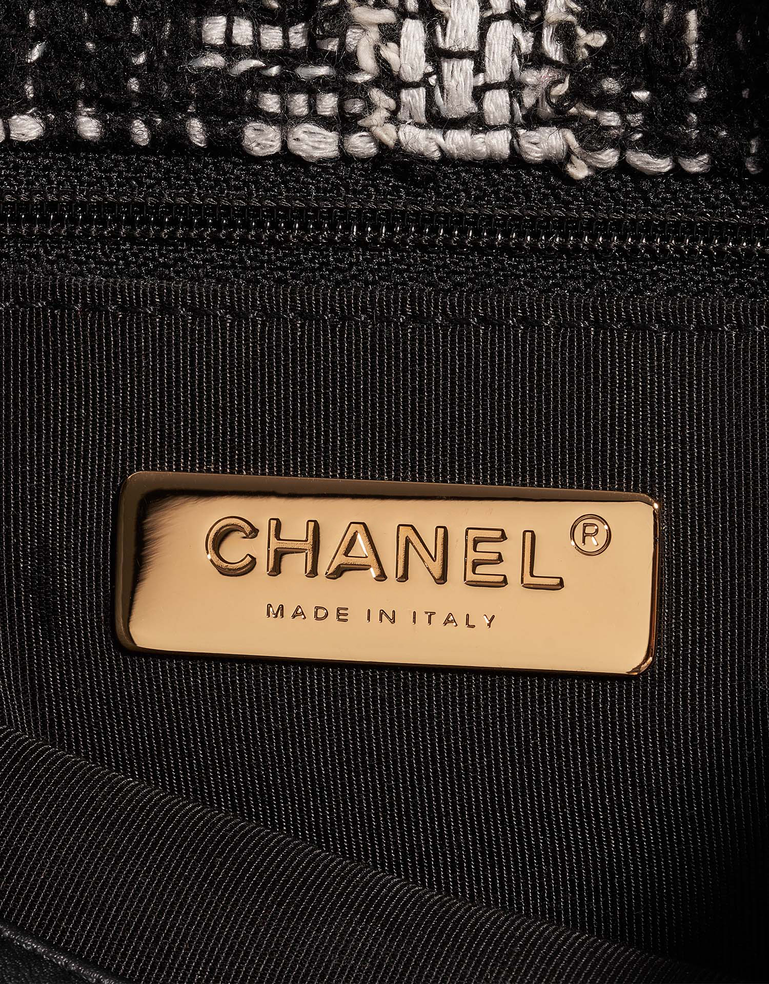 Chanel 19 LargeFlapBag Black-White Logo  | Sell your designer bag on Saclab.com