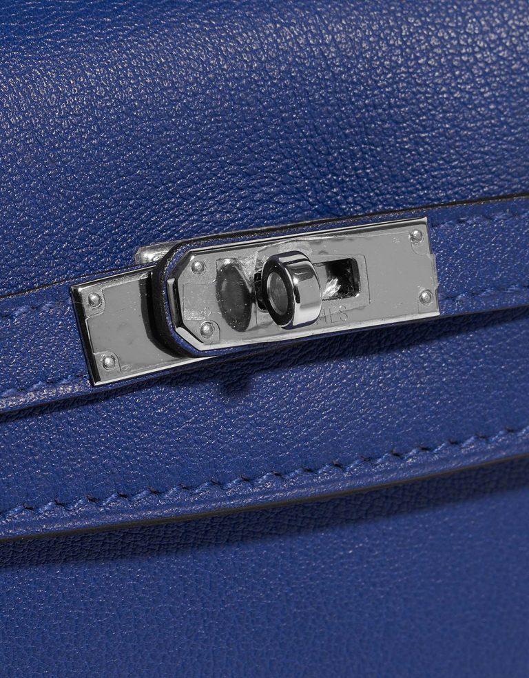 Hermès Kelly Micro BlueRoyal Closing System  | Sell your designer bag on Saclab.com