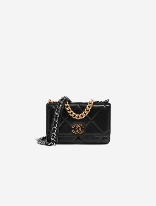 Chanel 19 WOC Black Front | Vendez votre sac de créateur sur Saclab.com