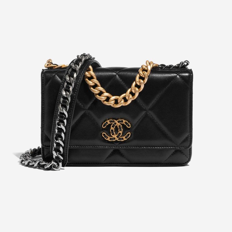 Chanel 19 WOC Black Front | Vendez votre sac de créateur sur Saclab.com