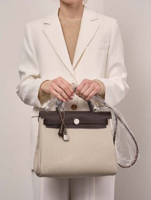Hermès Herbag 31 Beton-Ebene-Nata 1M | Sell your designer bag on Saclab.com