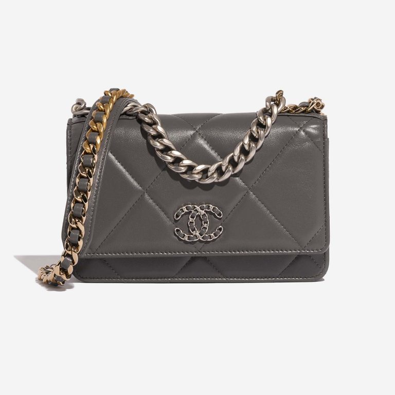 Chanel 19 WOC Grey 2F S | Sell your designer bag on Saclab.com