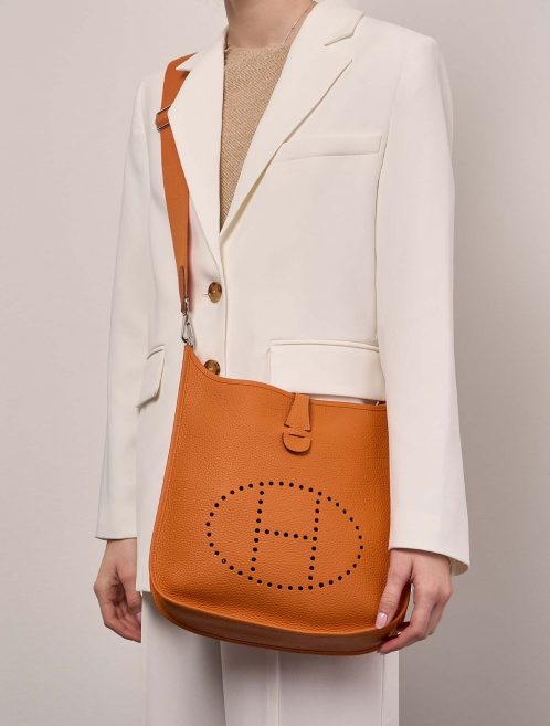 Hermès Evelyne 29 Orange 1M | Sell your designer bag on Saclab.com
