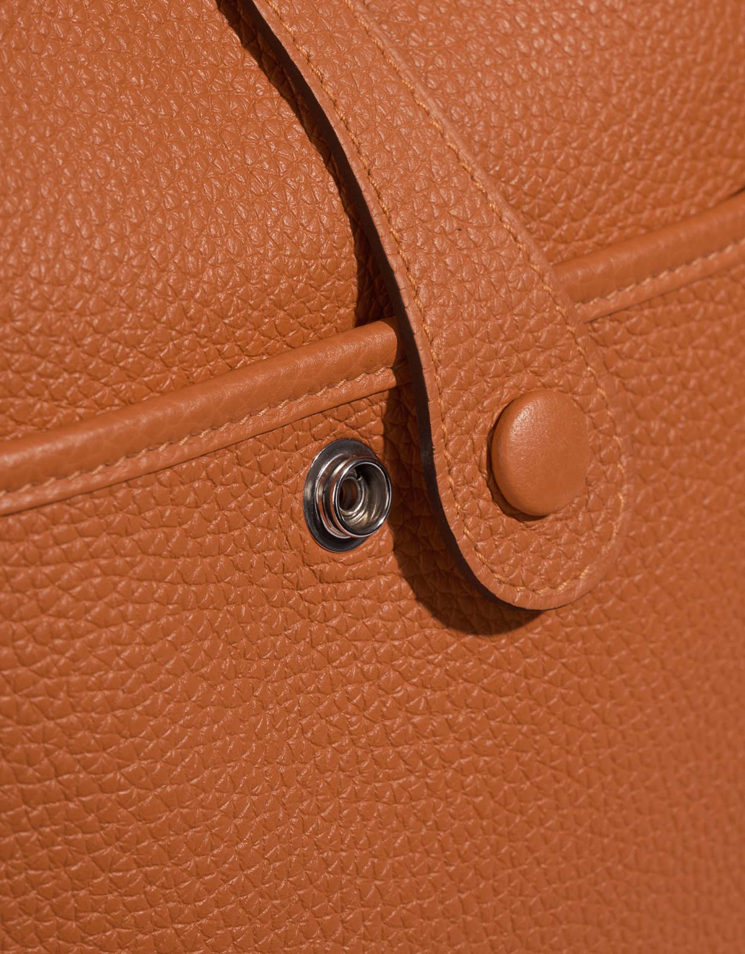 Hermès Evelyne 29 Orange Closing System  | Sell your designer bag on Saclab.com