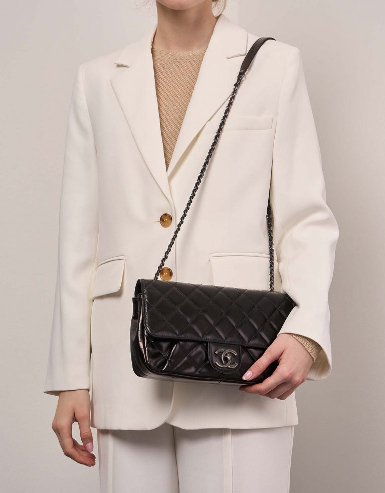 Chanel Timeless Medium Black 0F | Sell your designer bag on Saclab.com