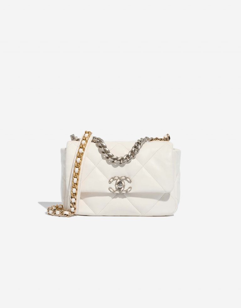 Chanel 19 FlapBag White Front  | Sell your designer bag on Saclab.com