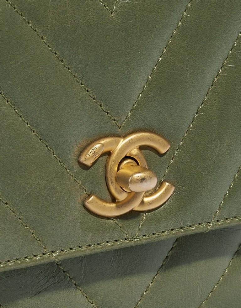 Chanel TimelessHandle Small Green Closing System  | Sell your designer bag on Saclab.com