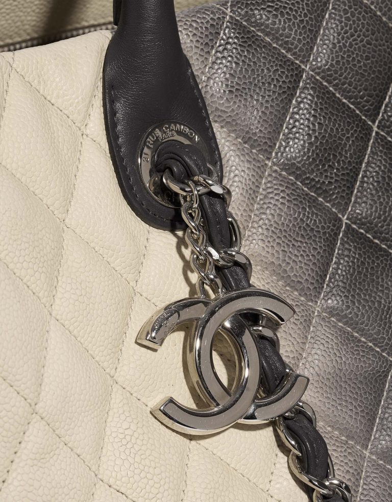 Chanel ShoppingTote Grand GreyBlue-Beige Closing System  | Sell your designer bag on Saclab.com