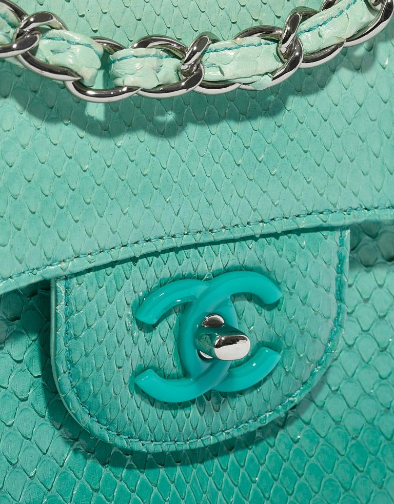 Chanel Timeless Jumbo Turquoise Système de fermeture | Vendez votre sac de créateur sur Saclab.com