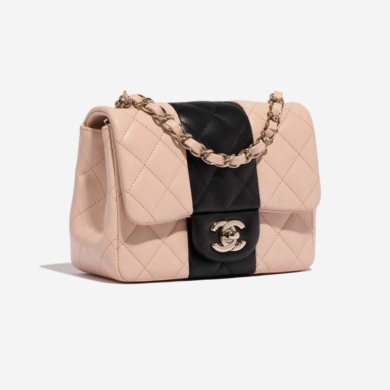 Chanel Timeless MiniSquare LightRose-Black Side Front | Verkaufen Sie Ihre Designer-Tasche auf Saclab.com