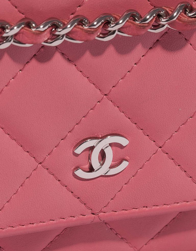 Chanel Timeless WOC Pink Closing System | Vendez votre sac de créateur sur Saclab.com