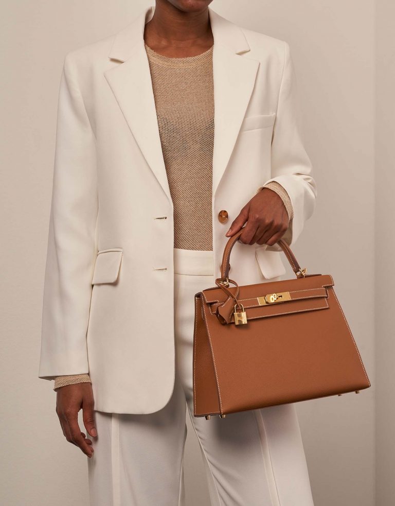 Hermès Kelly 28 Gold 0F | Sell your designer bag on Saclab.com