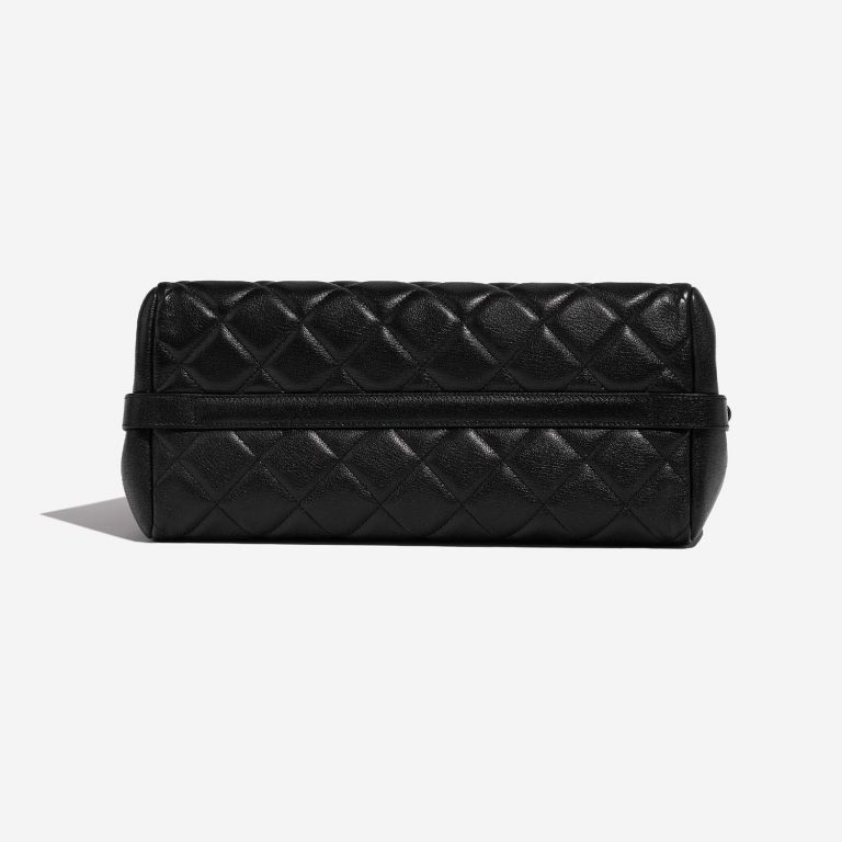 Chanel ShoppingTote Grand Black Bottom  | Sell your designer bag on Saclab.com