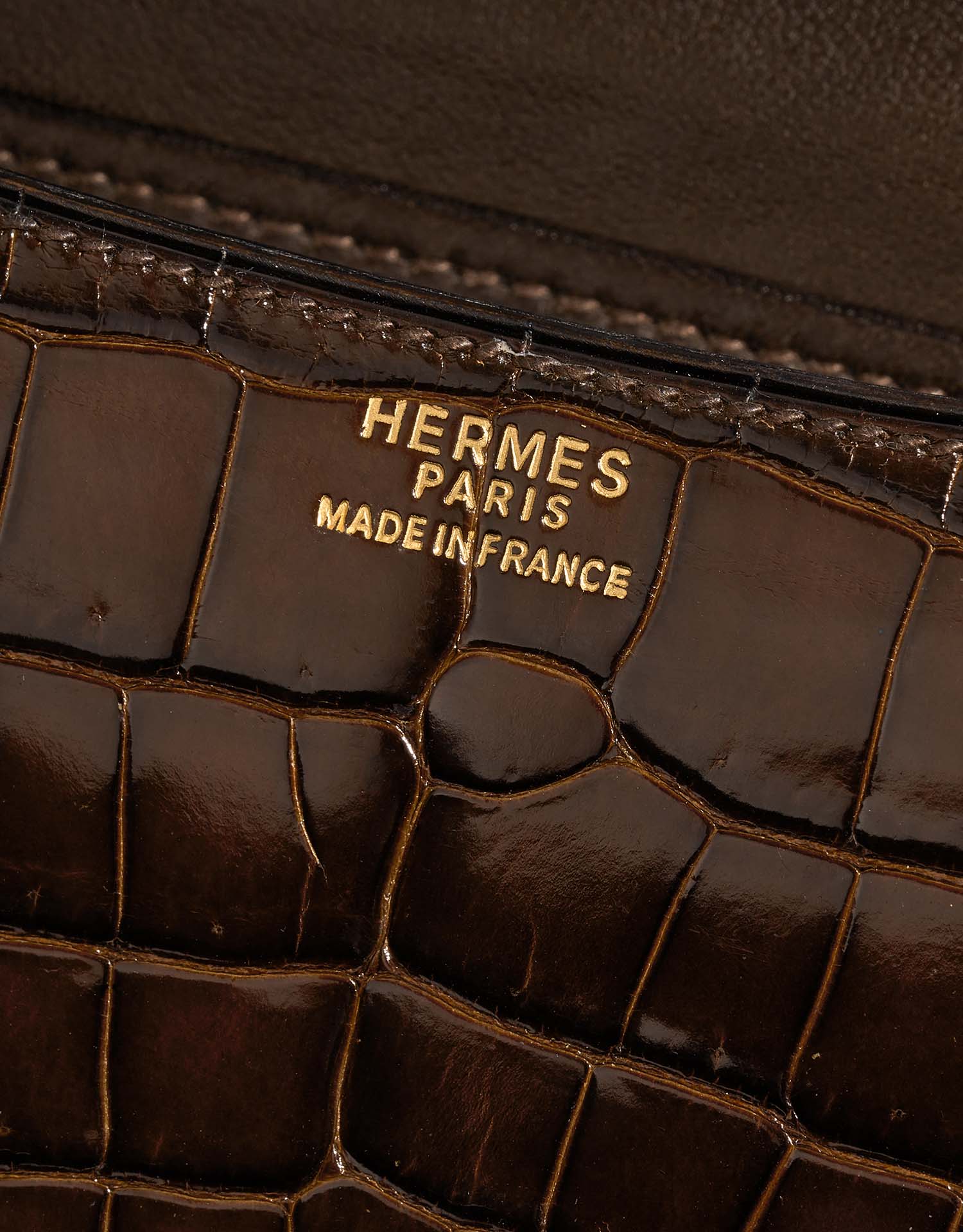 Hermès Constance 23 Marron Logo  | Sell your designer bag on Saclab.com