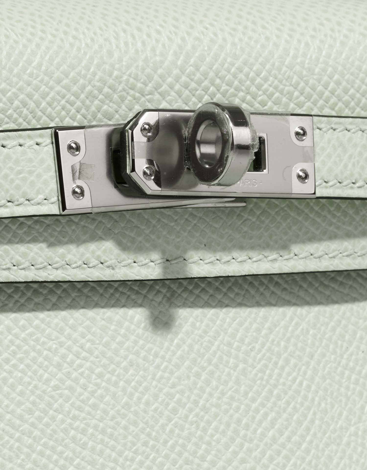 Hermès Kelly Mini VertFizz Verschluss-System | Verkaufen Sie Ihre Designer-Tasche auf Saclab.com
