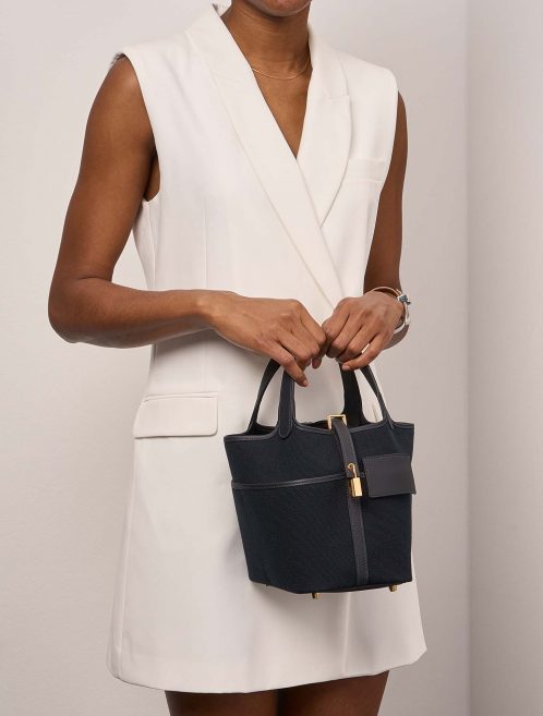 Hermès Picotin 18 Caban-BlueMarine Sizes Worn | Sell your designer bag on Saclab.com