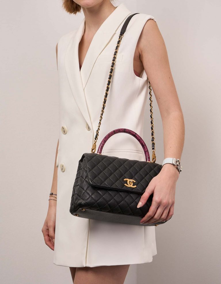 Chanel TimelessHandle Medium Schwarz-Rosa Front | Verkaufen Sie Ihre Designer-Tasche auf Saclab.com