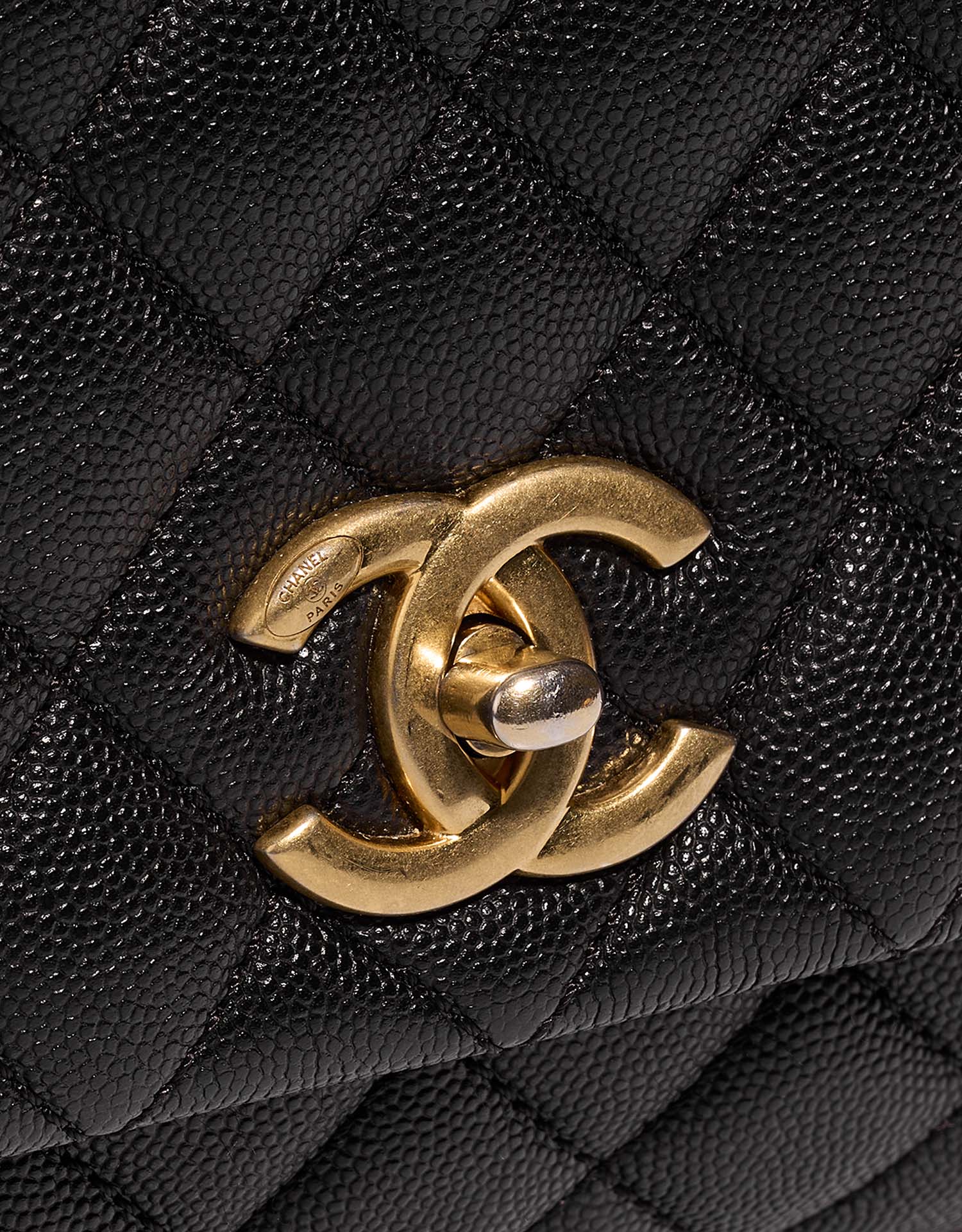 Chanel TimelessHandle Medium Black-Pink Closing System  | Sell your designer bag on Saclab.com