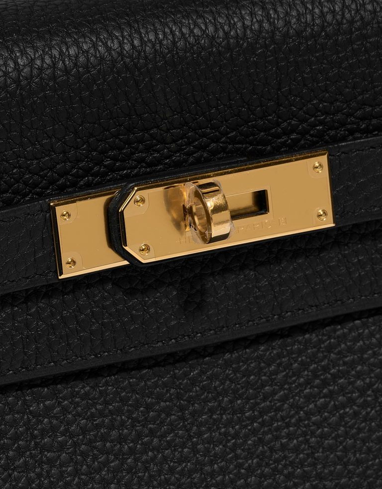 Hermès Kelly 32 Black Closing System  | Sell your designer bag on Saclab.com