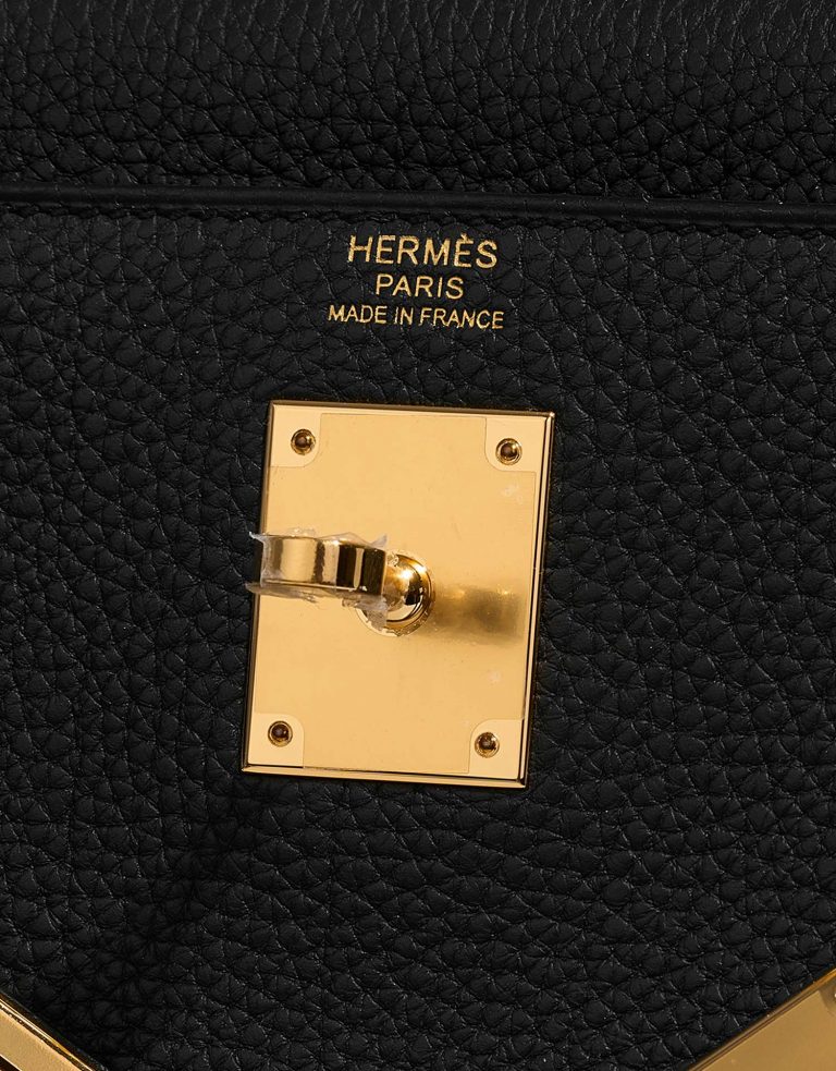 Hermès Kelly 32 Black Logo  | Sell your designer bag on Saclab.com