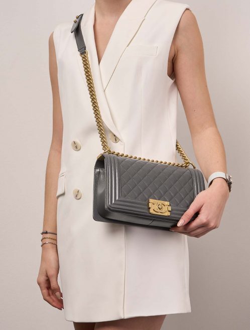 Chanel Boy NewMedium Silver 1M | Sell your designer bag on Saclab.com