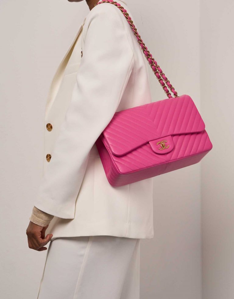 Gebrauchte Chanel Tasche Timeless Chevron Jumbo Lammleder Hot Pink Pink | Verkaufen Sie Ihre Designer-Tasche auf Saclab.com