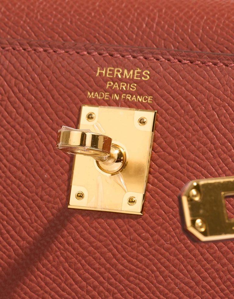 Hermès Kelly 25 RougeVenitien Logo  | Sell your designer bag on Saclab.com