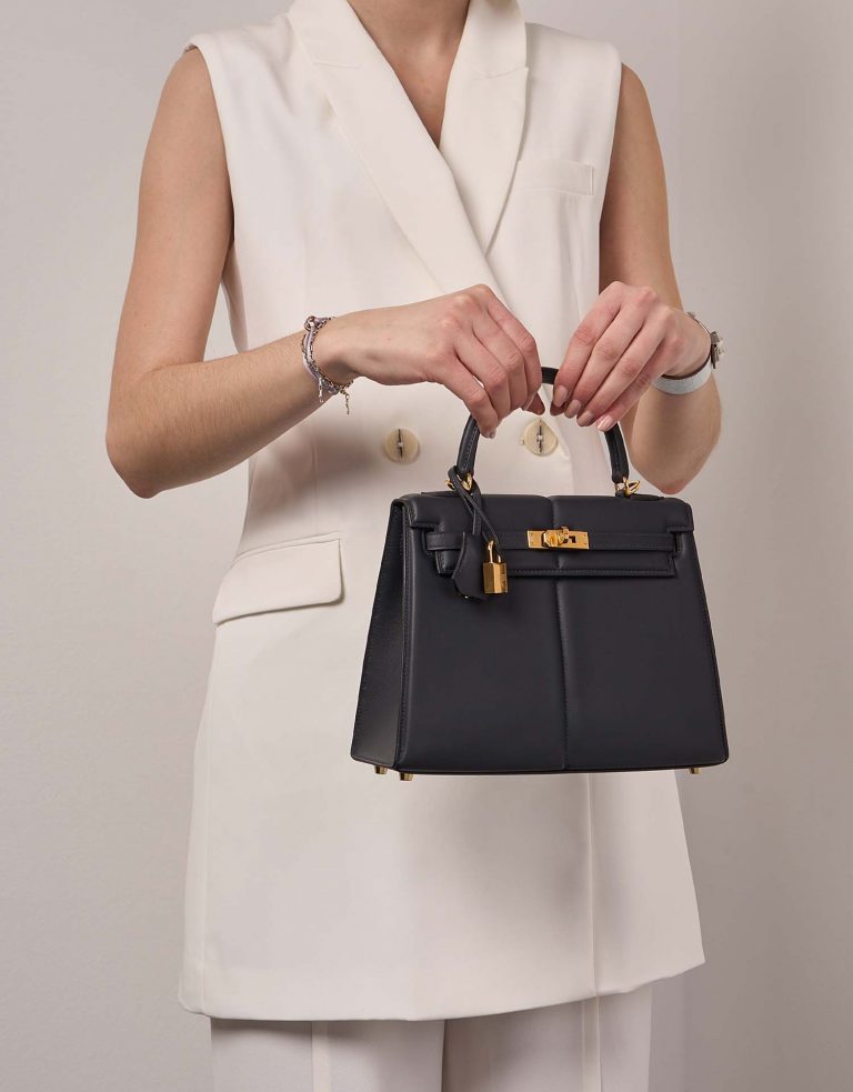 Hermès Kelly 25 Caban 1M | Sell your designer bag on Saclab.com