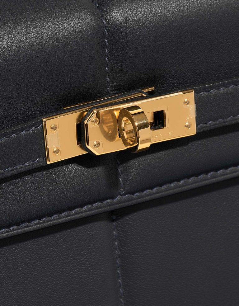 Hermès Kelly 25 Caban Closing System  | Sell your designer bag on Saclab.com