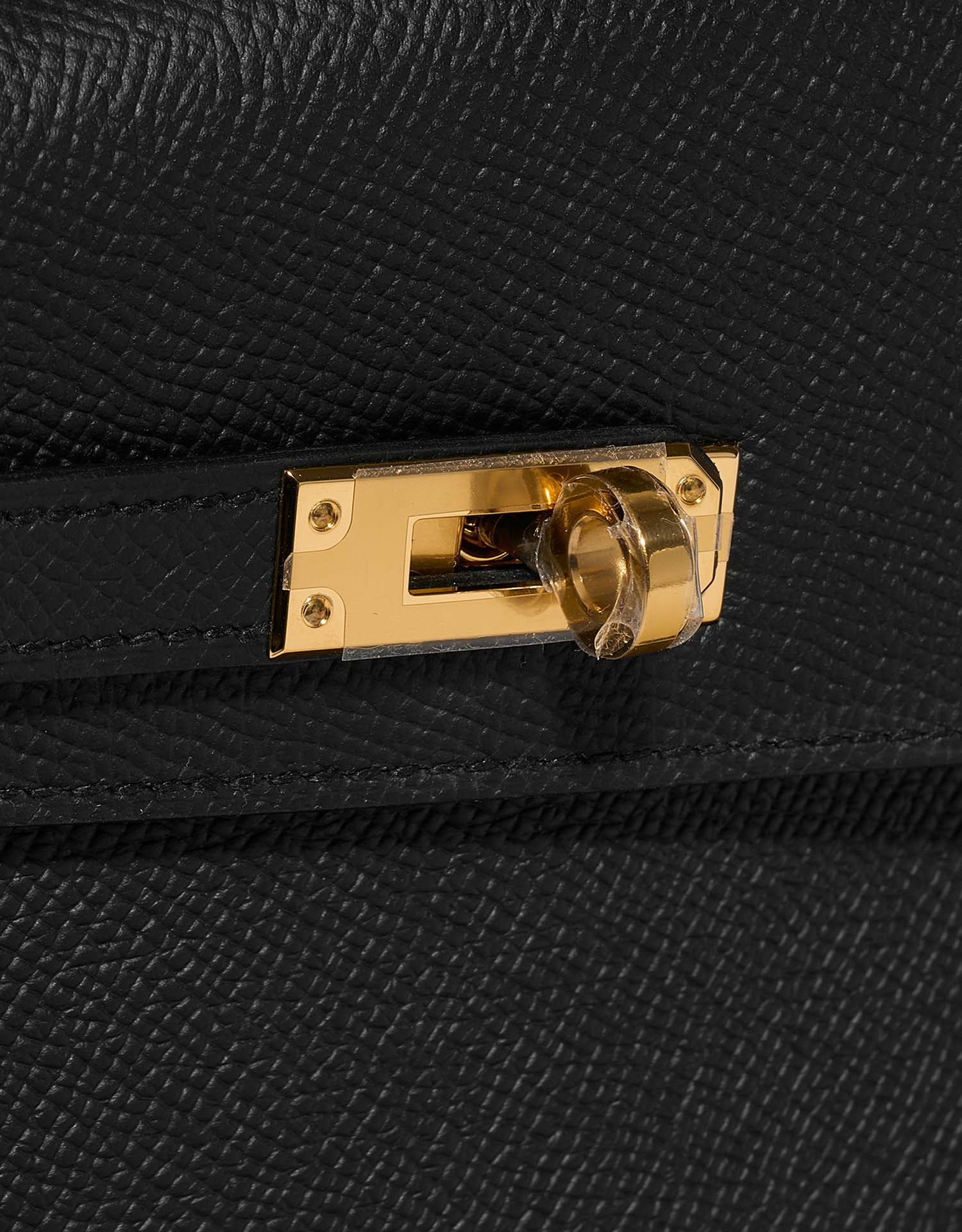 Hermès Kelly 20Disorder Black Closing System  | Sell your designer bag on Saclab.com