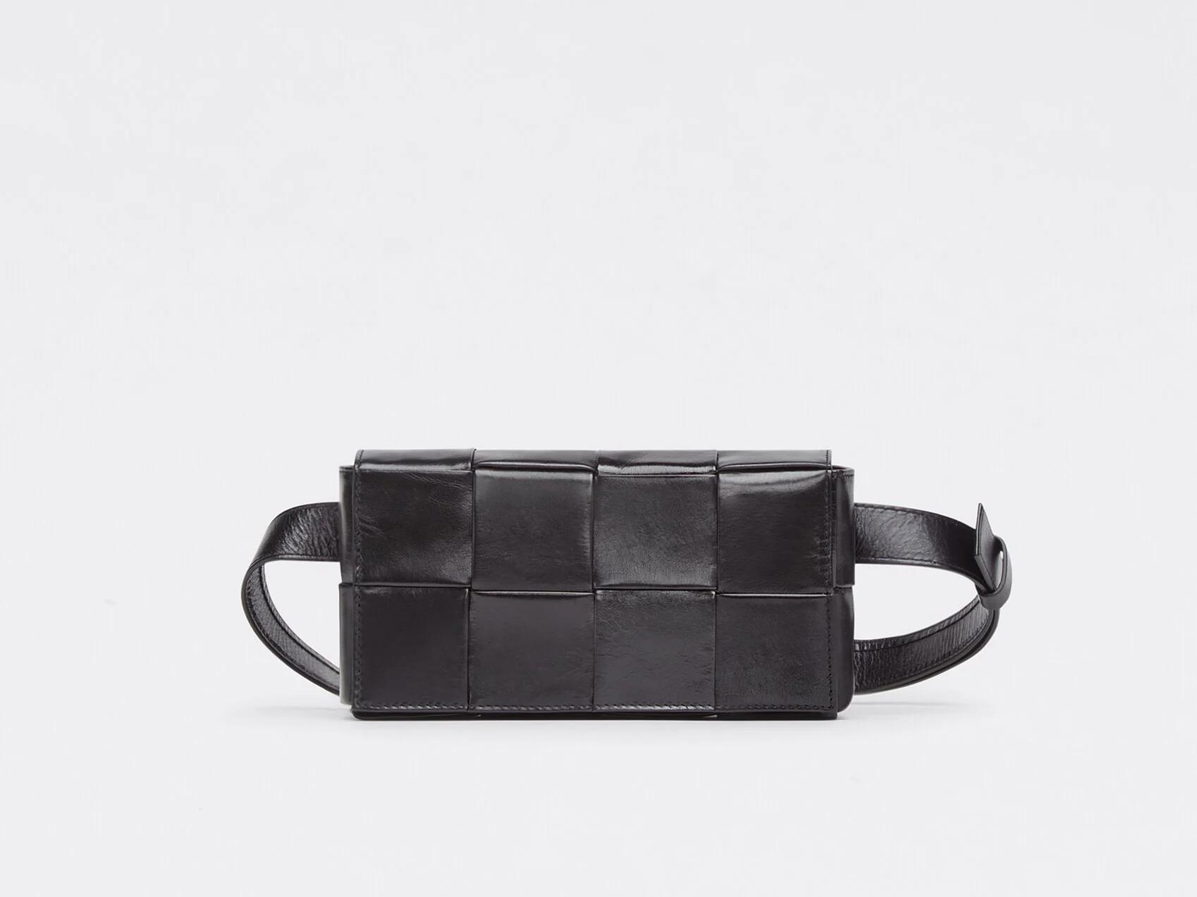 A Belt Cassette in Black. Image: Bottega Veneta