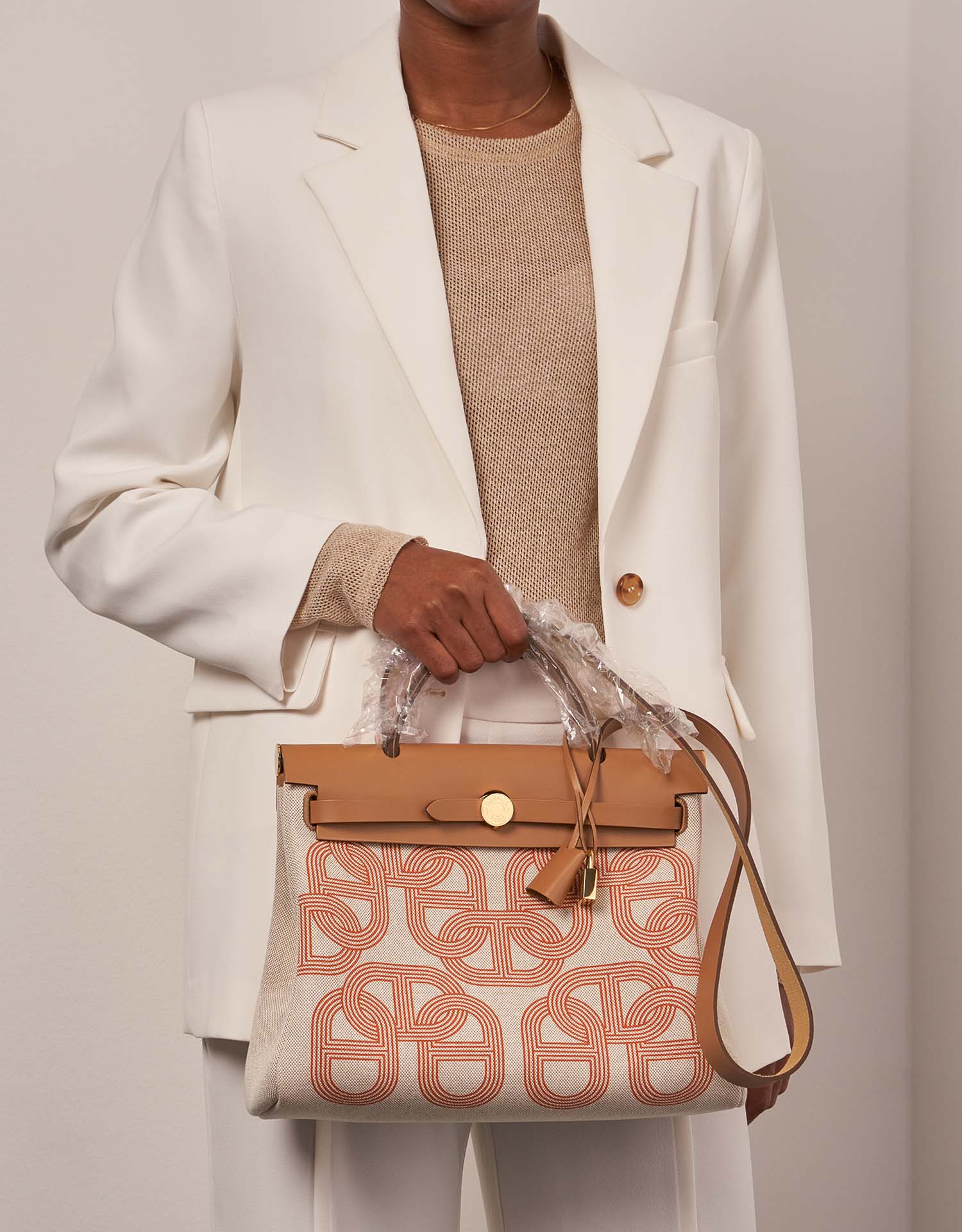 Hermès Herbag 31 OrangeMecano-EcruBeige-Natural Sizes Worn | Sell your designer bag on Saclab.com