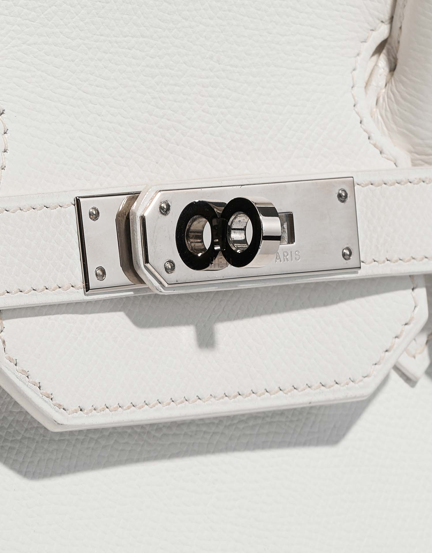 Hermès Birkin 35 White Closing System  | Sell your designer bag on Saclab.com
