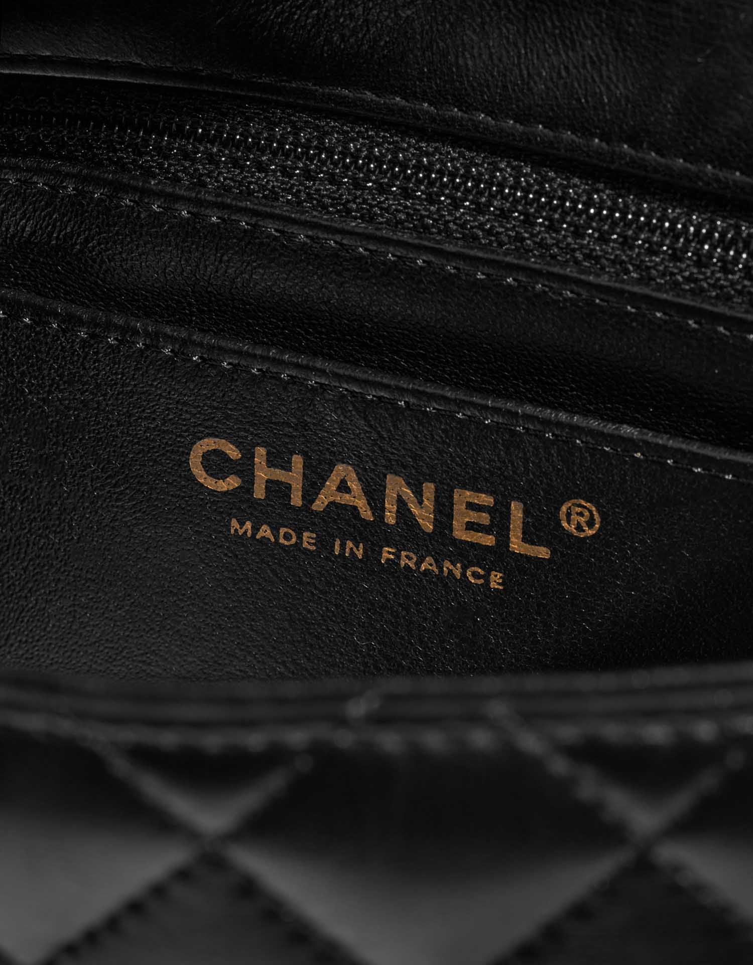 Chanel Timeless MiniRectangular Black Logo | Verkaufen Sie Ihre Designer-Tasche auf Saclab.com