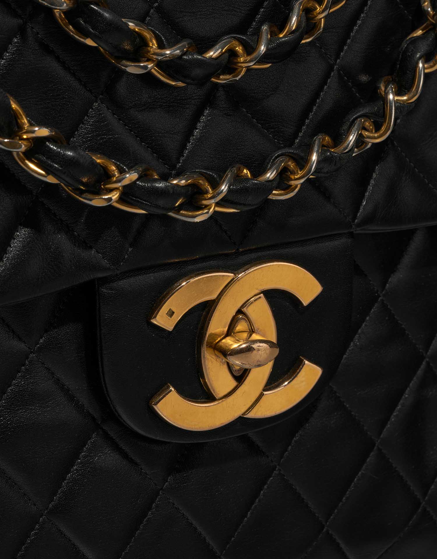 Chanel Classique Jumbo Black Closing System | Vendez votre sac de créateur sur Saclab.com