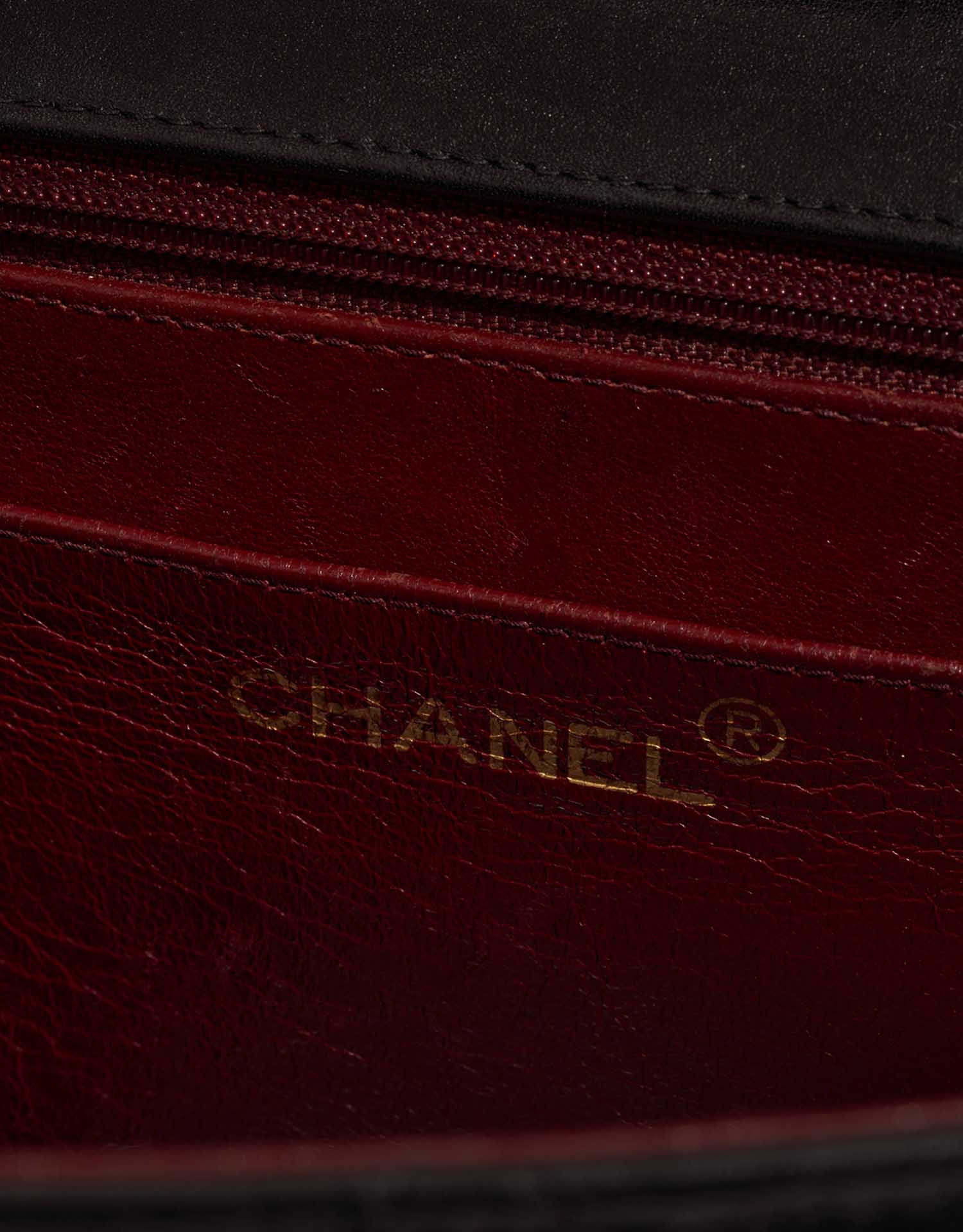 Chanel Classique Jumbo Black Logo | Vendez votre sac de créateur sur Saclab.com