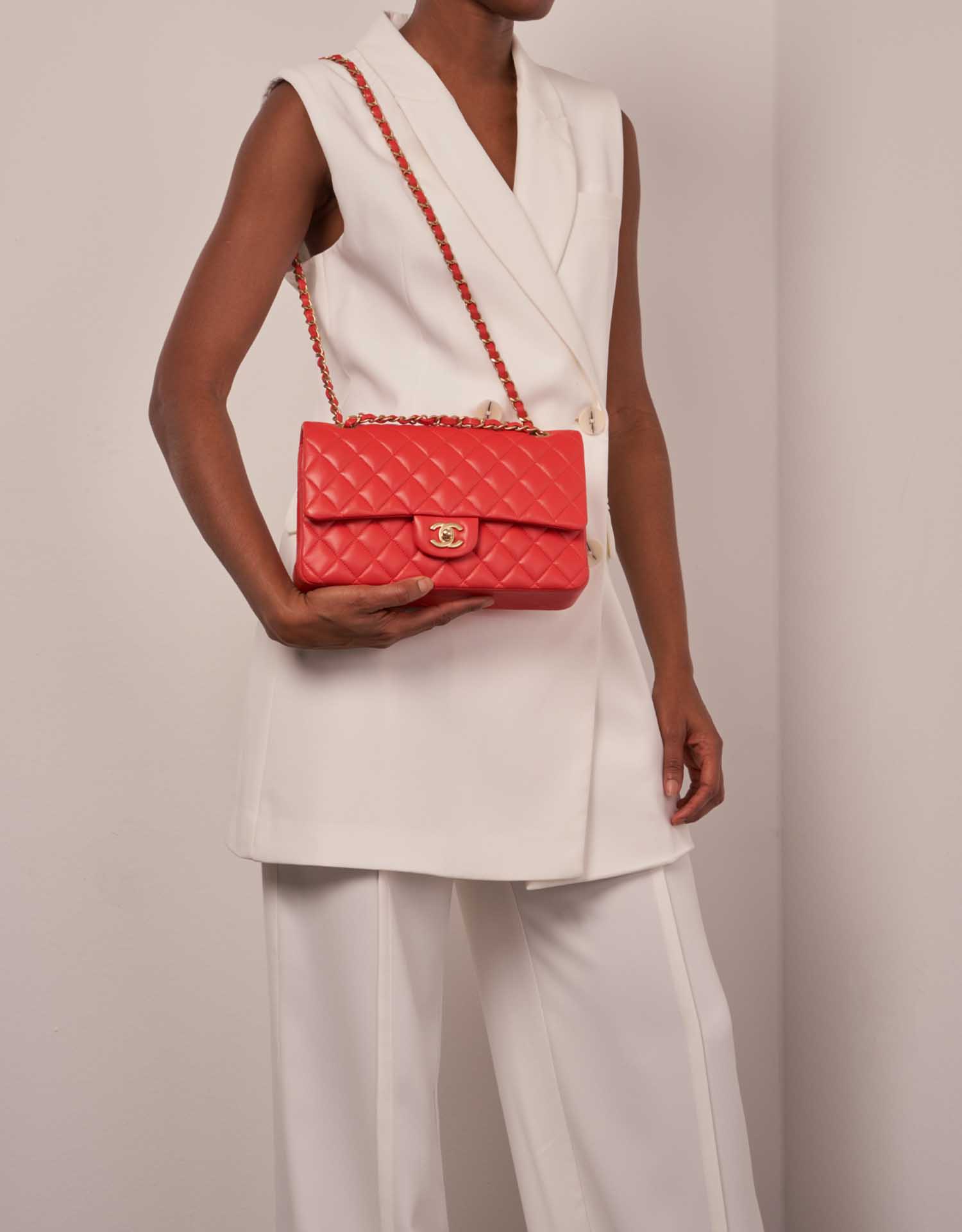 Chanel Classique Moyen Rouge Tailles Porté | Vendez votre sac de créateur sur Saclab.com