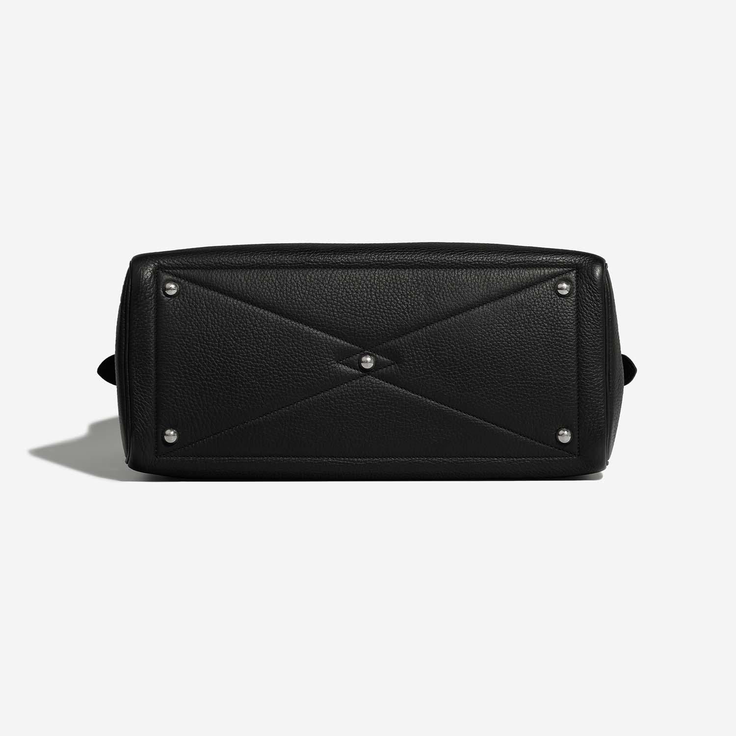 Hermès Victoria 35 Black Bottom  | Sell your designer bag on Saclab.com