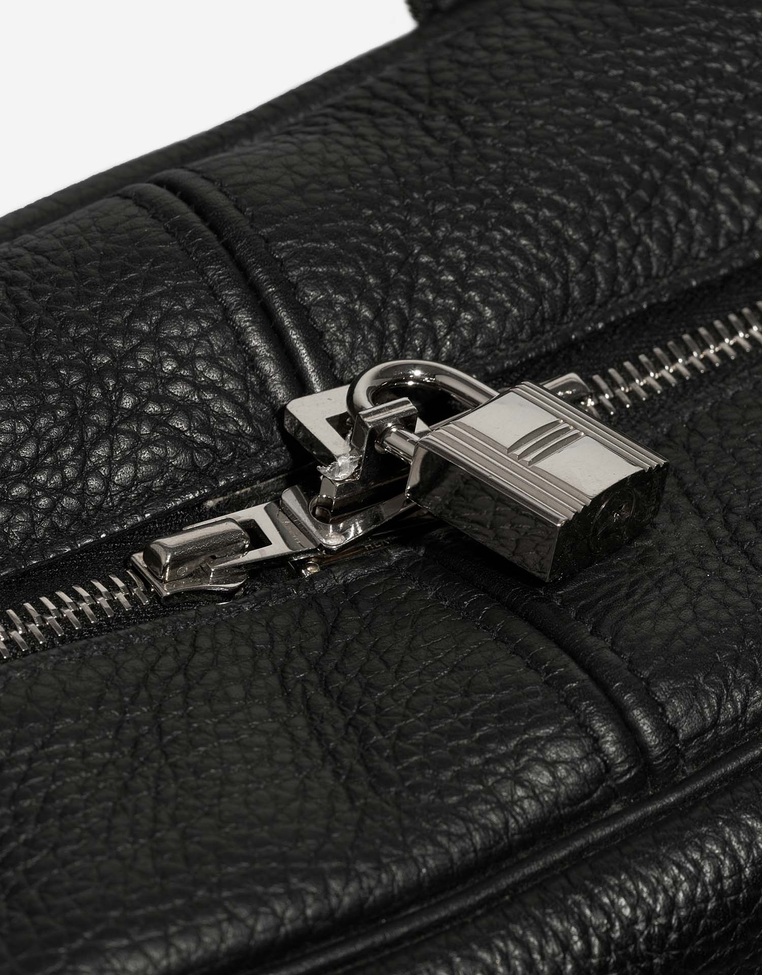Hermès Victoria 35 Black Closing System  | Sell your designer bag on Saclab.com