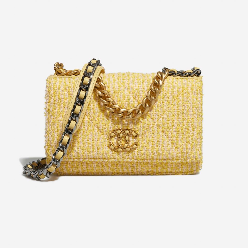 Chanel 19 Wallet On Chain Tweed Yellow / Beige SACLÀB