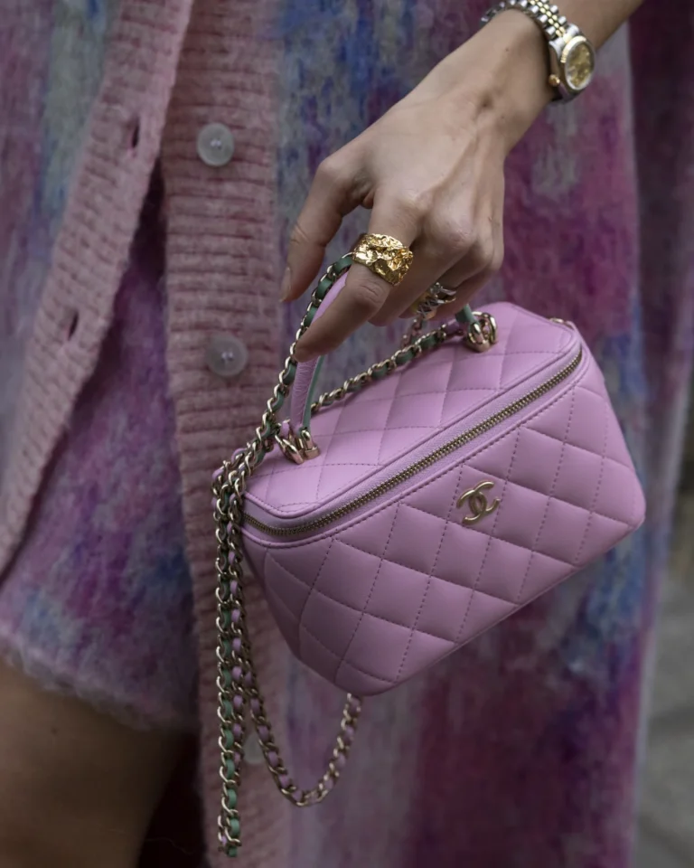 Chanel Vanity Case pink