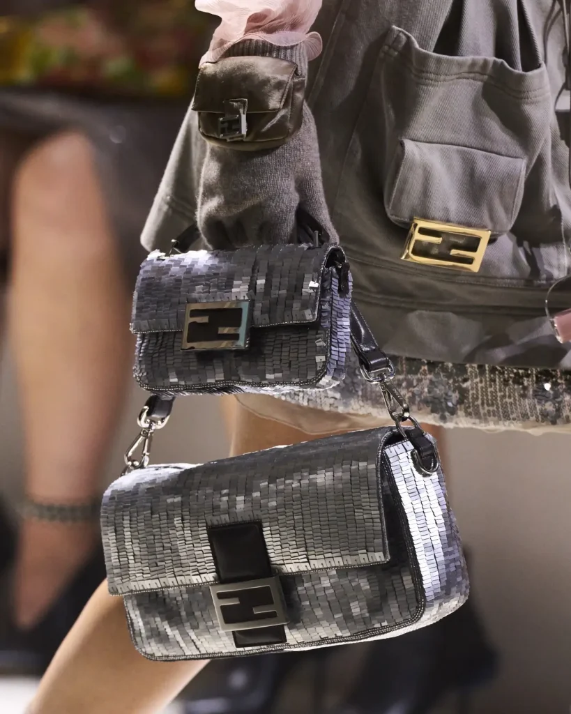 Sac Baguette Fendi argent